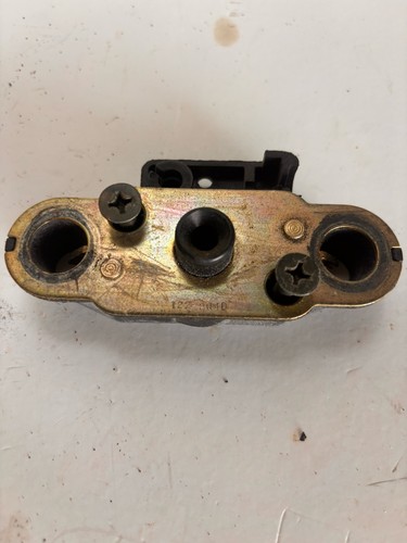 04-05 Suzuki GSXR 600 750 Rear Seat Latch Bracket Seat Mount