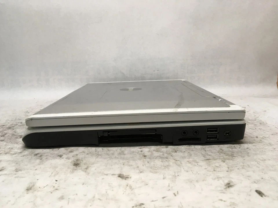 Dell Inspiron 6400 15" (AS IS) Intel - JZ - Image 4 of 4