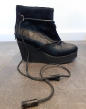 Exstravagente französischen Stifeletten mit Keilabsatz, Gr.37, Echtpelz