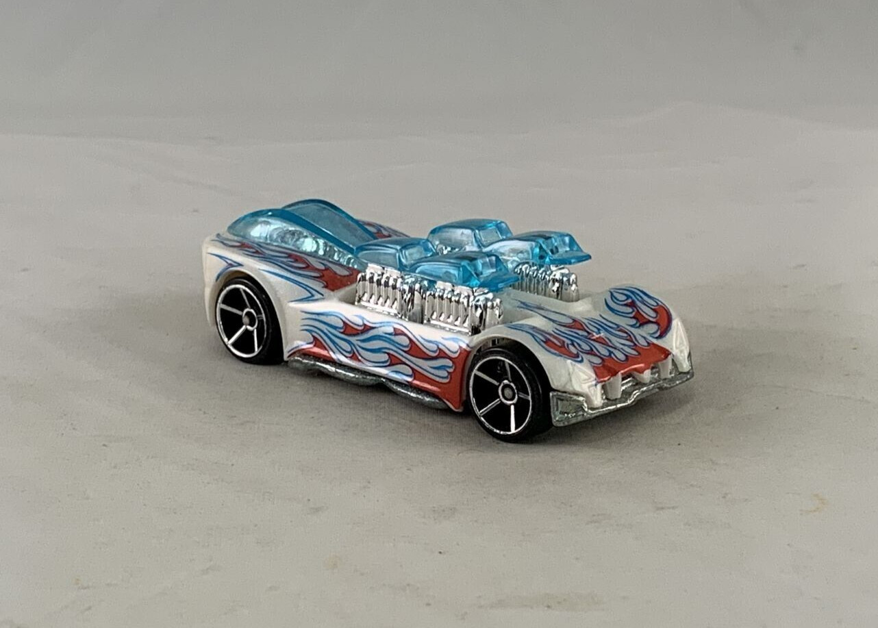 Hot Wheels What 4-2 2007 Mystery White OH5SPs