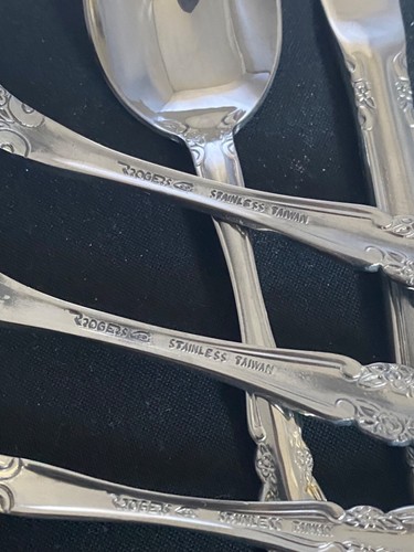 DELIGHT STANLEY ROBERTS ROGERS STAINLESS 83(!) PIECE FLATWARE NEW OLD STOCK - Picture 6 of 11