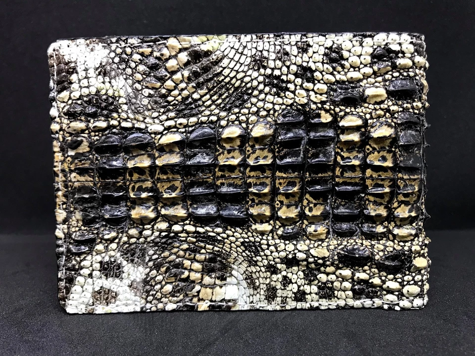 Unique Genuine Crocodile Skin Leather Men's Bifold Wallet - Image 3 of 4