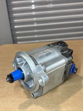 FAX-F-953674-FC Power Steering Pump Replaces C7NN3A674F Ford 3100 4110 5000 thumbnail 3
