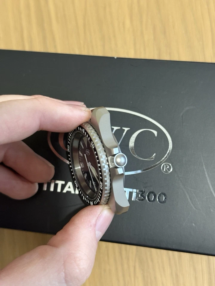 CWC Ti300 Titanium Divers Watch Swiss Made - Image 4 of 4