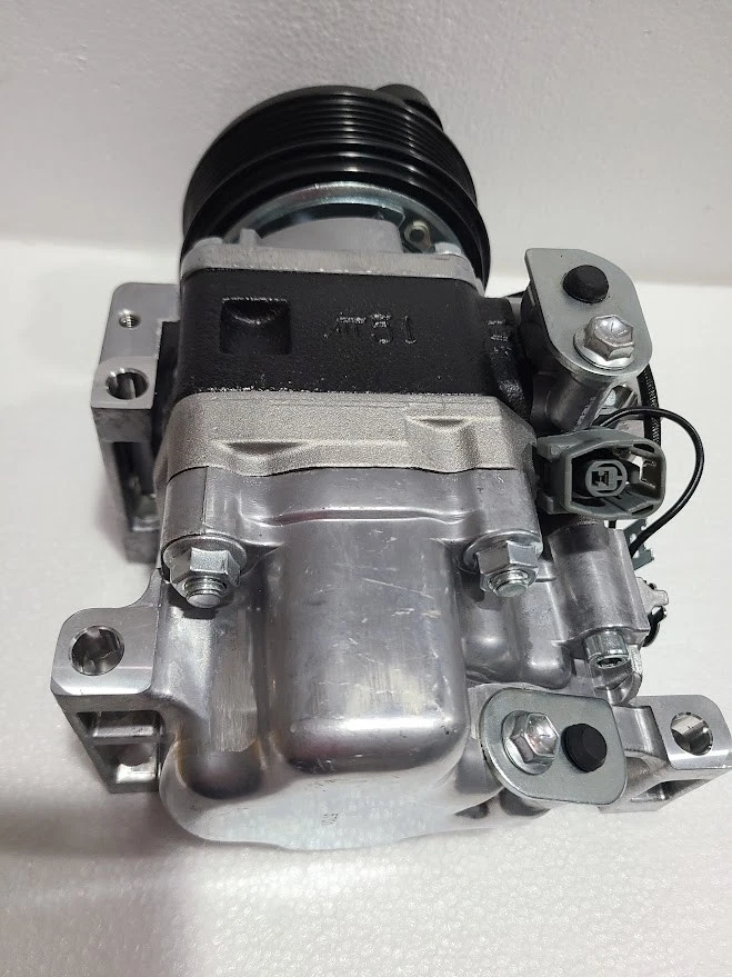 UAC  CO 24005C A/C Compressor EG2161K00 EGY16145Z For MAZDA 5 3 CX7 2007-8 - Image 4 of 4