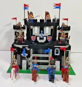 GENUINE LEGO SET 6085 BLACK MONARCH CASTLE UNBOXED WITHOUT INSTRUCTIONS