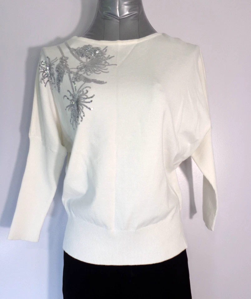 Suéter Dolman manga 3/4 con lentejuelas adornado en la nube Alfani para mujer talla pequeña M Foto 2 de 4