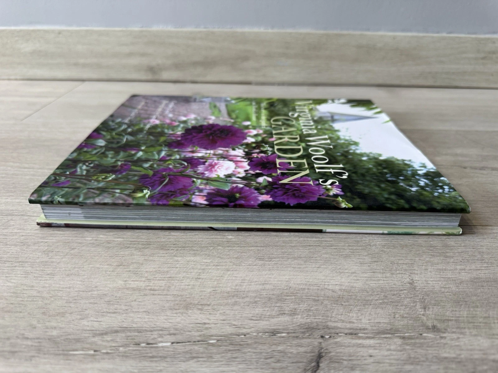Virginia Woolf's Garden by Caroline Zoob, Caroline Arber, 9781909342132 6
