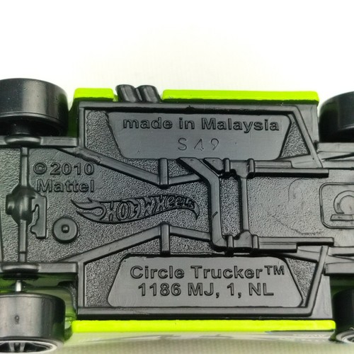 Hot Wheels Car Circle Trucker 2010 - Picture 9 of 9