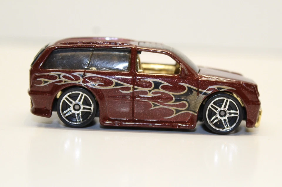 Rare 2002 Hot Wheels Boom Box SUV Burgundy With Flames 1:64 # 23/42 Low Rider - Image 2 of 4