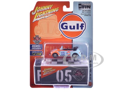 1975 VOLKSWAGEN SUPER BEETLE #05 ''GULF OIL'' 1/64 BY JOHNNY LIGHTNING JLCP7378