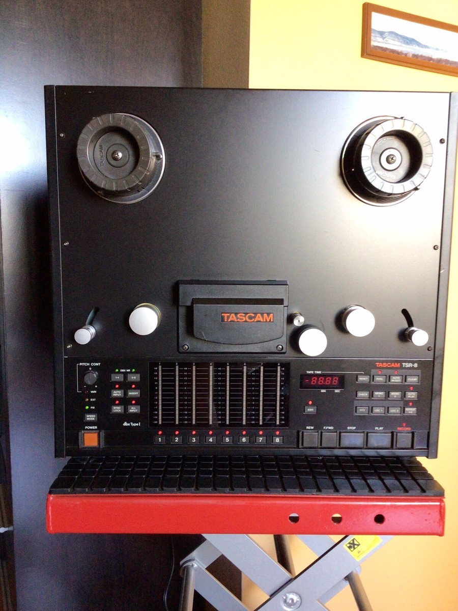 TASCAM TSR-8 マルチトラックレコーダー DP-008 | 8トラック SD/SDHC MTR | TASCAM (日本)
