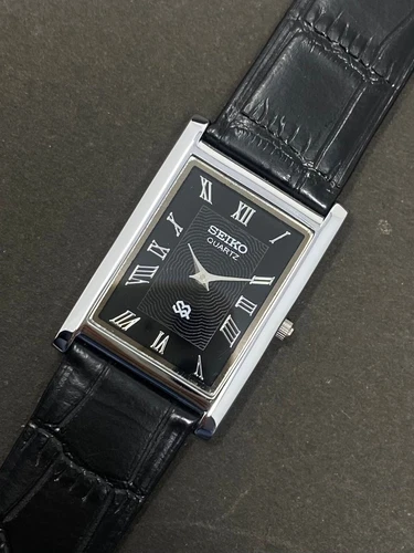 Vintage Seiko Slim Quartz men's Wrist Watch - FREE SHIPPING
