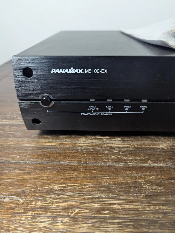 Panamax M5100-EX Home Theater Acondicionador de Potencia Supresor de Sobretensiones, 11 Tomas En muy buena condición Foto 3 de 4
