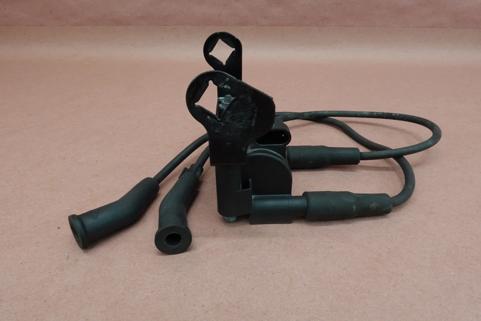 2007-2011 Harley Davidson FLHX Street Glide Ignition Coils Spark Plug - Image 3 of 4