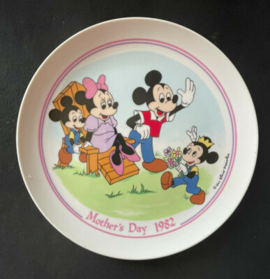 Schmid Disney Mothers Day 1982 Limited Collectible Plate with certificate 
