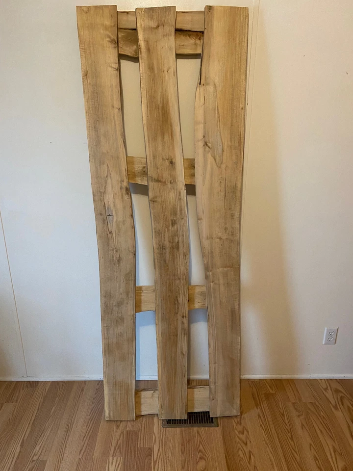 Cabecero de arce Live Edge, 75" de ancho por 26" de alto Foto 3 de 4