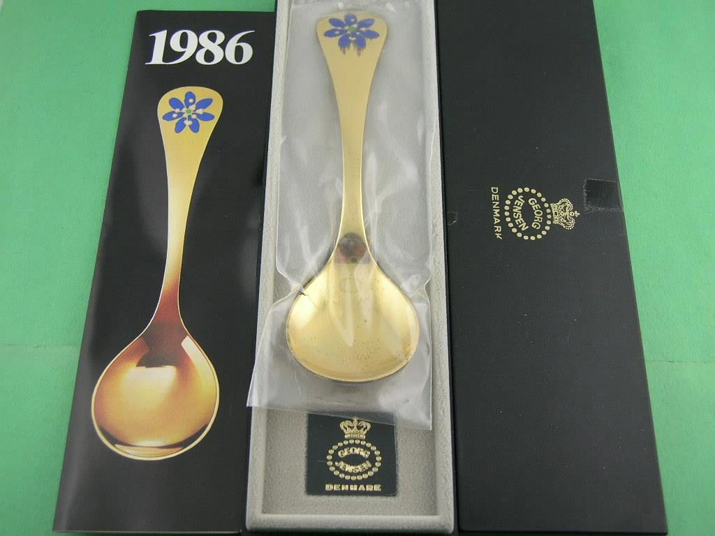 Sterling & Enamel GEORG JENSEN Annual Floral Spoon 1986 box