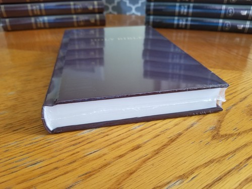 Pew Holy Bible Burgundy KJV King James Version - Picture 4 of 6