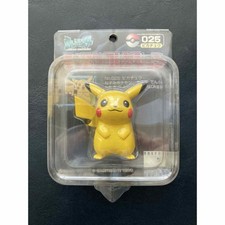 Pokemon Monster Collection No.025 Pikachu Figure TOMY Japan Original Release