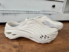 NWT Crocs Echo Wave Chalk Slip On Shoes Men's Size 8 Women's Size 10