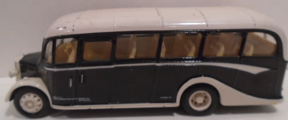 CORGI  1/50 SCALE BEDFORD O.B.COACH  BUS WORBURTON'S OF BURY  EXCELLENT COND. - Image 3 of 4