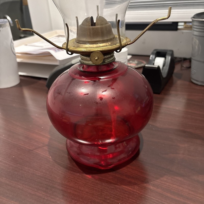 Vintage Rare Eagle Red  Lantern Plume & Atwood company, based in Connecticut,