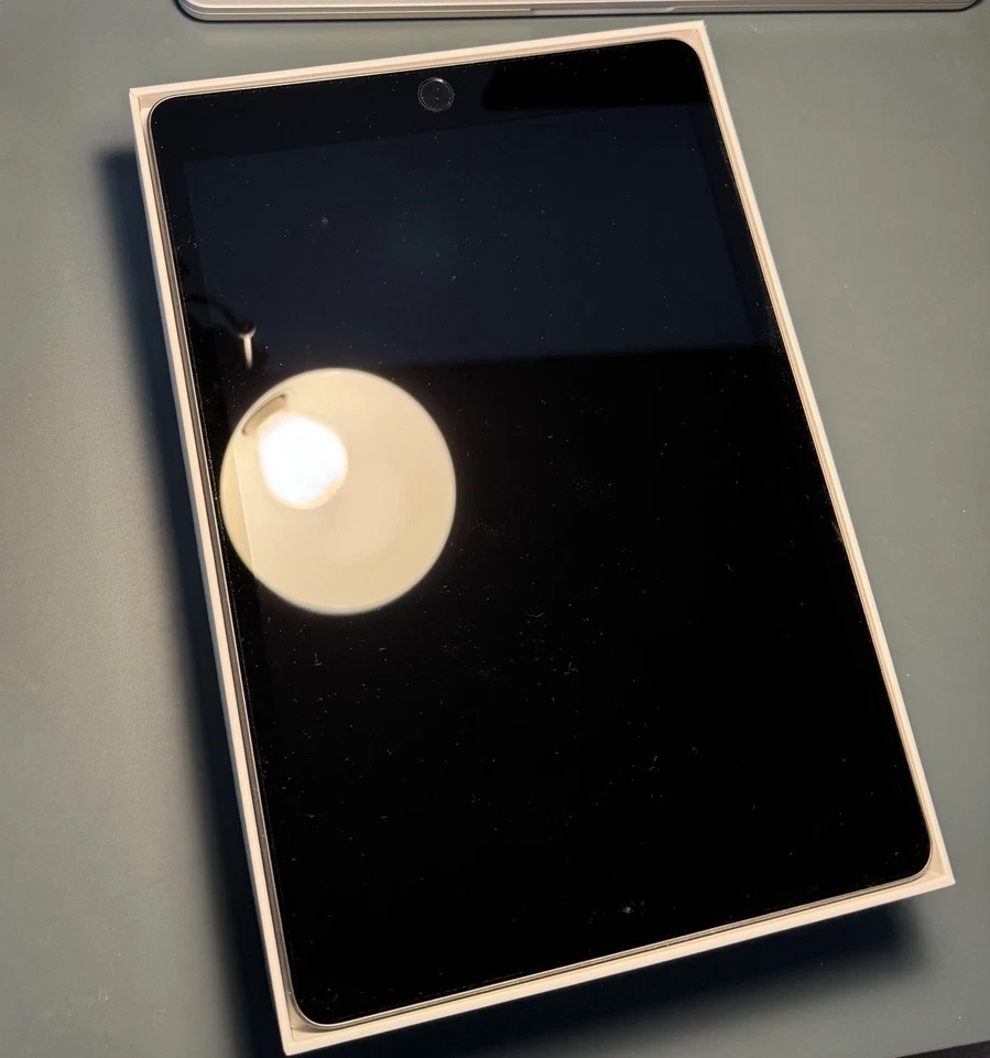 Apple iPad (7th generation) · 32GB · Wi-Fi, Foto 1 von 3