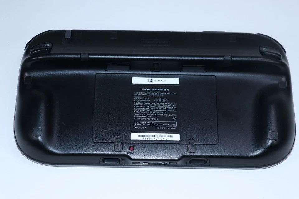 NINTENDO WII U DELUXE 32GB CONSOLE WITH GAMEPAD CONTROLLER AND ACCESSORIES CORDS - Image 4 of 4