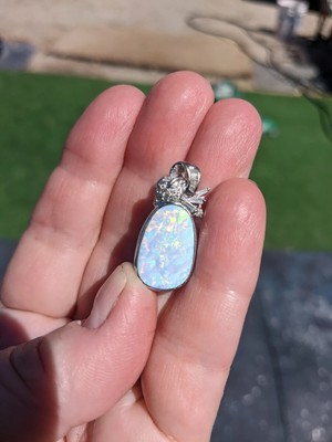 Vintage Diamanten Himmel Opal ausgefallener Anhänger 18 Karat Weißgold Nachlass Schmuck EICHE