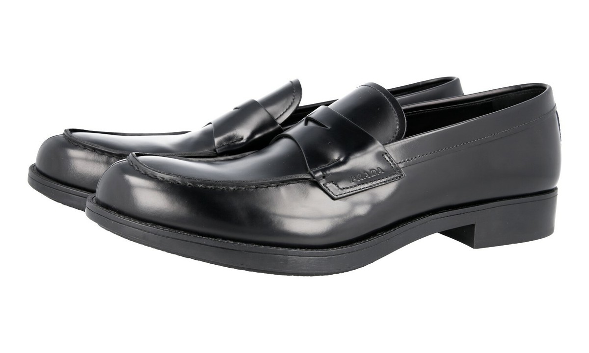 PRADA Polished Lthr. Loafer PRADA Black polished leather loafers | TheDoubleF main image 2