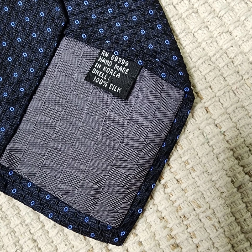 Corbata de seda hecha a mano Louis Roth azul negra geométrica para hombre clásica dinero antiguo Foto 4 de 4