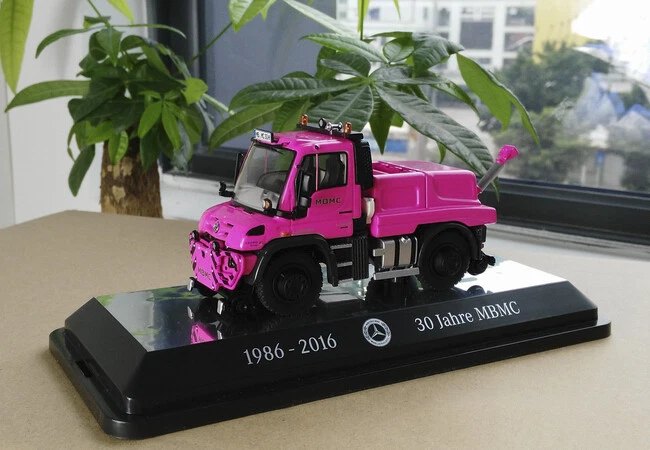 NZG for Mercedes for Benz Unimog U400 truck for Jahre 1/50 DIECAST MODEL TRUCK - Image 2 of 2