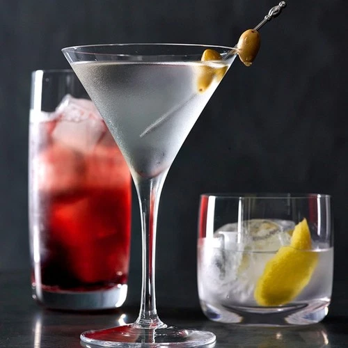Williams Sonoma Reserve Optic Martini Glasses - Thumbnail 5
