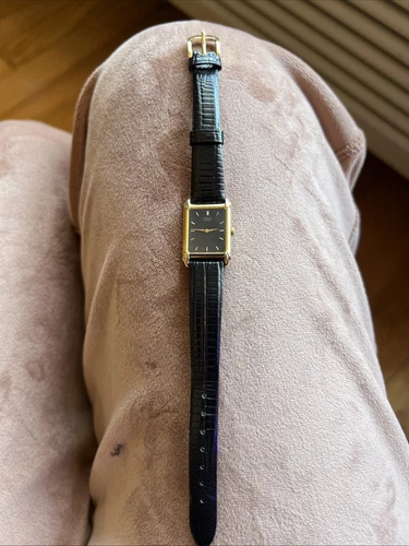 Vintage Seiko Watch Women 17mm 2C20-5830 Gold Tone Leather Band