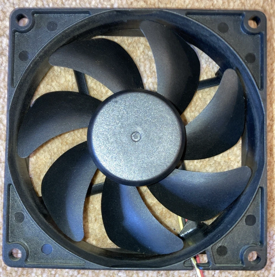 Dell X755M 0X755M Case Fan - SUNON EE92251S3-D020-C99  - Image 3 of 3