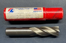 REGAL-BELOIT NOS 11/16 - 4 FLUTE - 5/8 SHANK - 1-5/8 CUT - NO RADIUS - HSS - USA