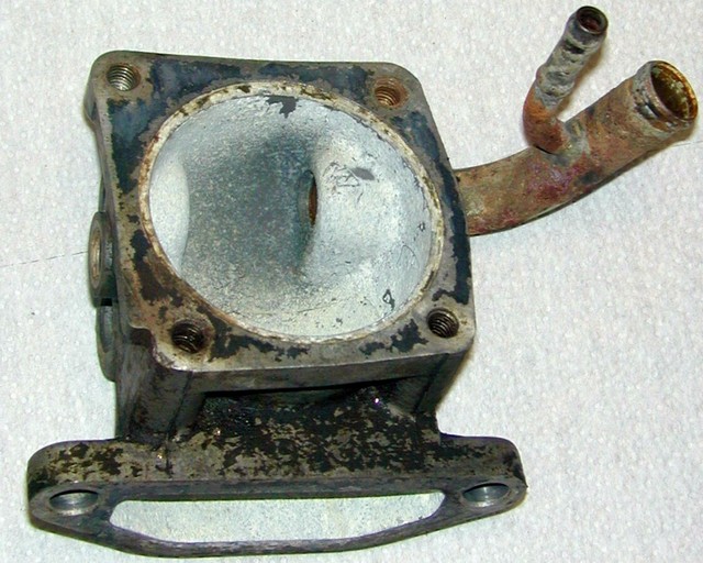 Toyota 16584 61030