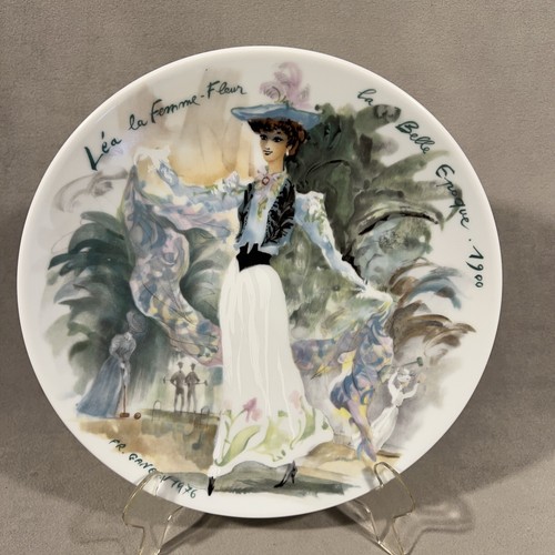 PV08758 Piatto vintage anni 70 D'Arceau Limoges DONNE DEL SECOLO - 4 pezzi - Foto 6 di 9