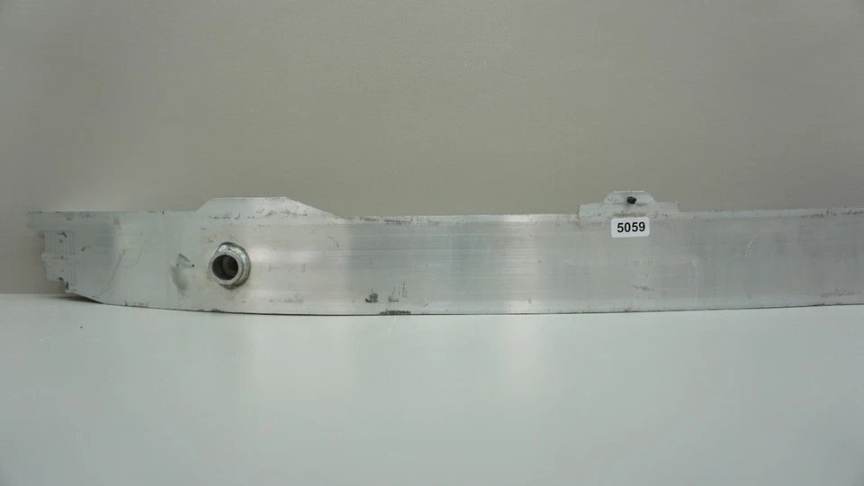 BMW 320i 328i 330i 335i 340i F30 F31 2012-2017 barra de impacto de refuerzo OEM Foto 3 de 4