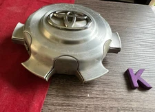 #K 1) 2007 - 2010 TOYOTA FJ CRUISER OEM CENTER HUB CAP 69503 42603-35840 2938