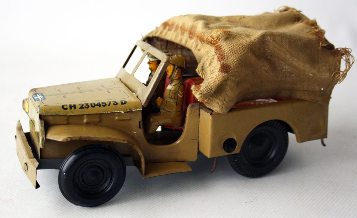 ULTRA RARE VINTAGE 60'S GREEK MILITARY TIN TRUCK WIND UP