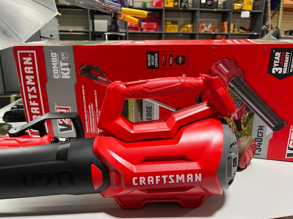 CRAFTSMAN V20 2Piece 20volt Max Cordless Power Equipment Combo Kit