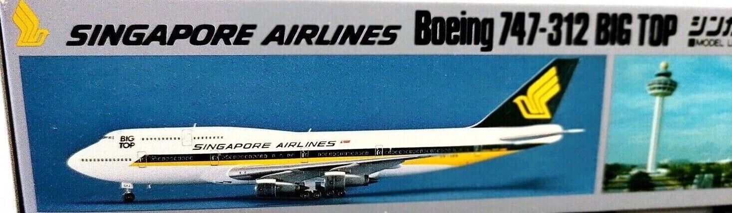 Hasegawa 1:200 Boeing 747-312 Singapore Airlines Model Kit