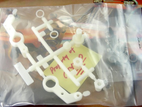 Team Associated RC10 4WD kompletter Bellcrank Lenkarme & Flanschlagersatz! - Bild 5 von 5