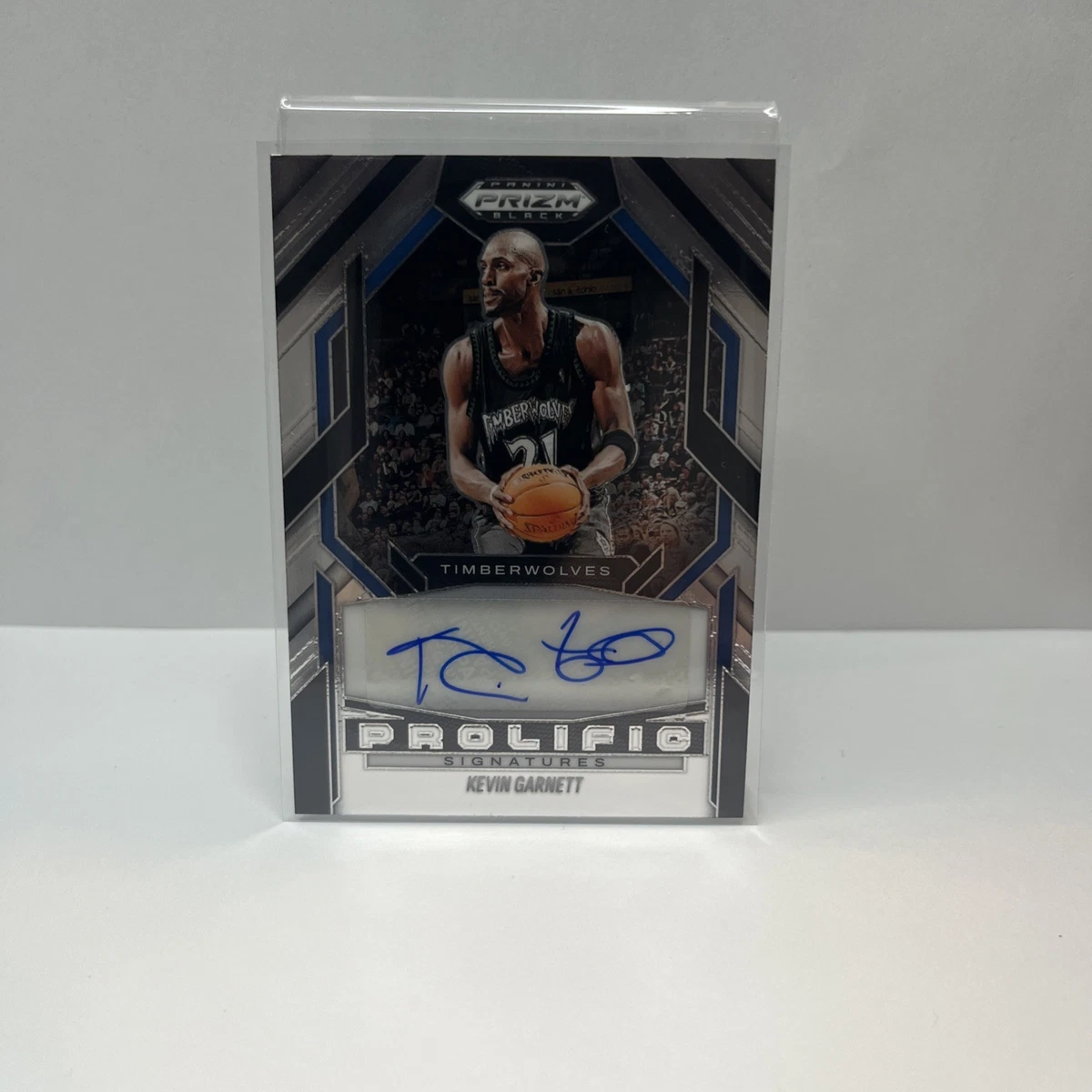 Kevin Garnett Basketball Original Autographed Sports Trading Cards