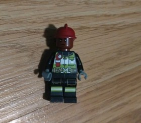 LEGO CITY Fire Truck 60002 Firefighter Minifigures