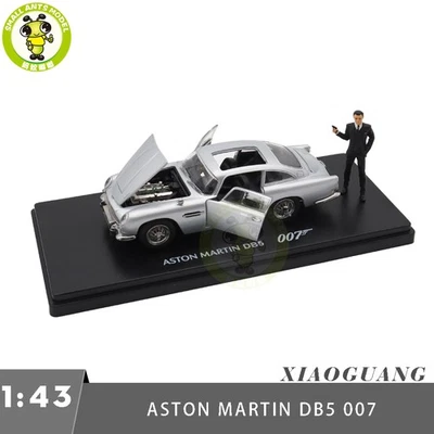 XIAOGUANG 1/43 Aston Martin DB5 With Doll Diecast Model Toy Car Gifts