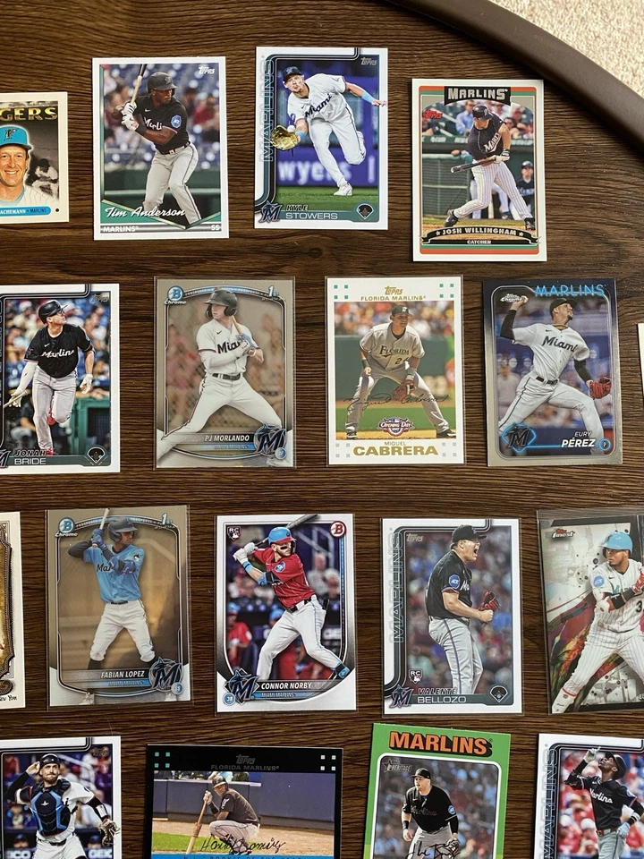 50 张卡迈阿密马林鱼队套装美国职棒大联盟棒球卡散装明星新秀插入 — 第 3/4 张图片