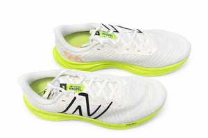 New Balance Propel V4 | eBay display picture 2